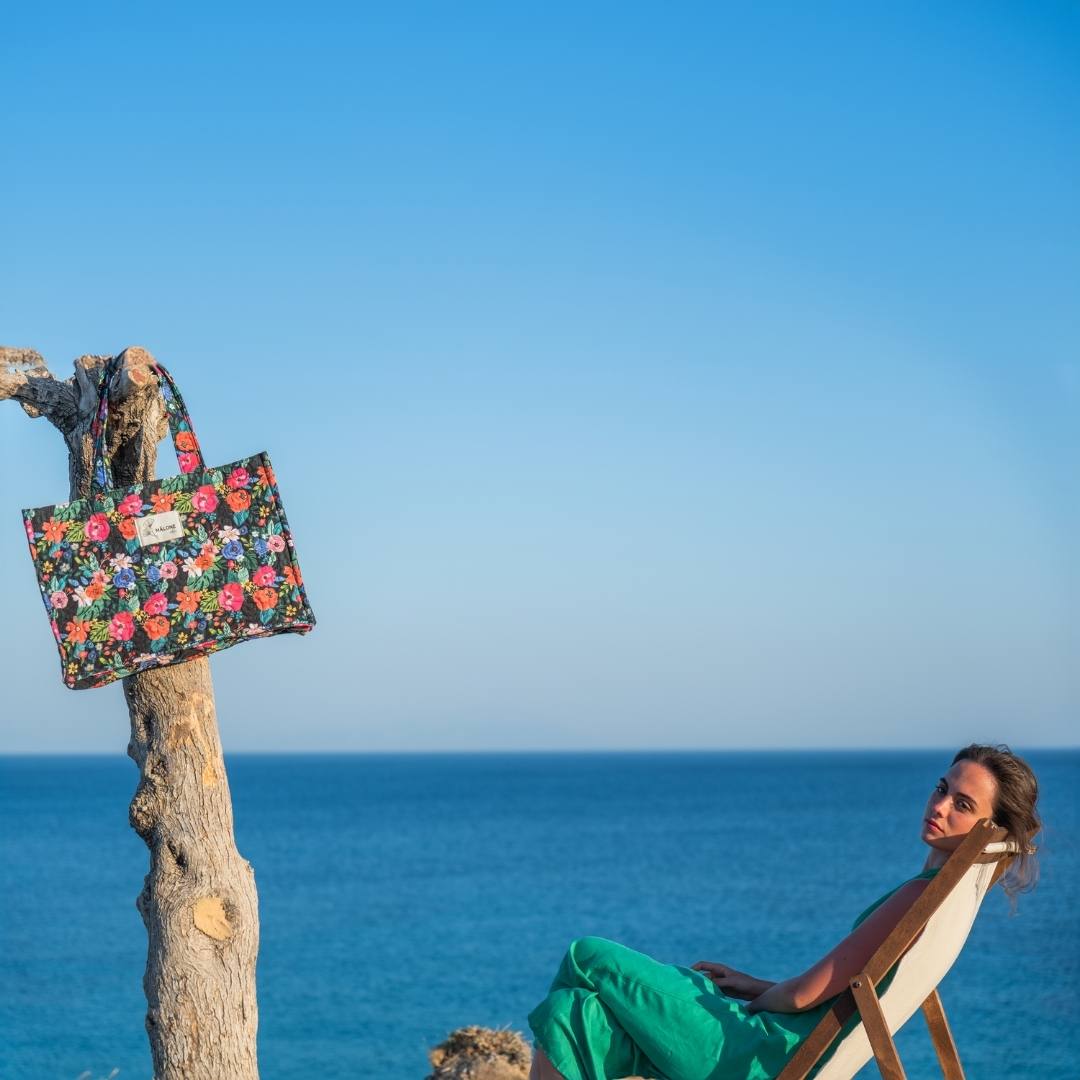 Dark Garden Tote Çanta
