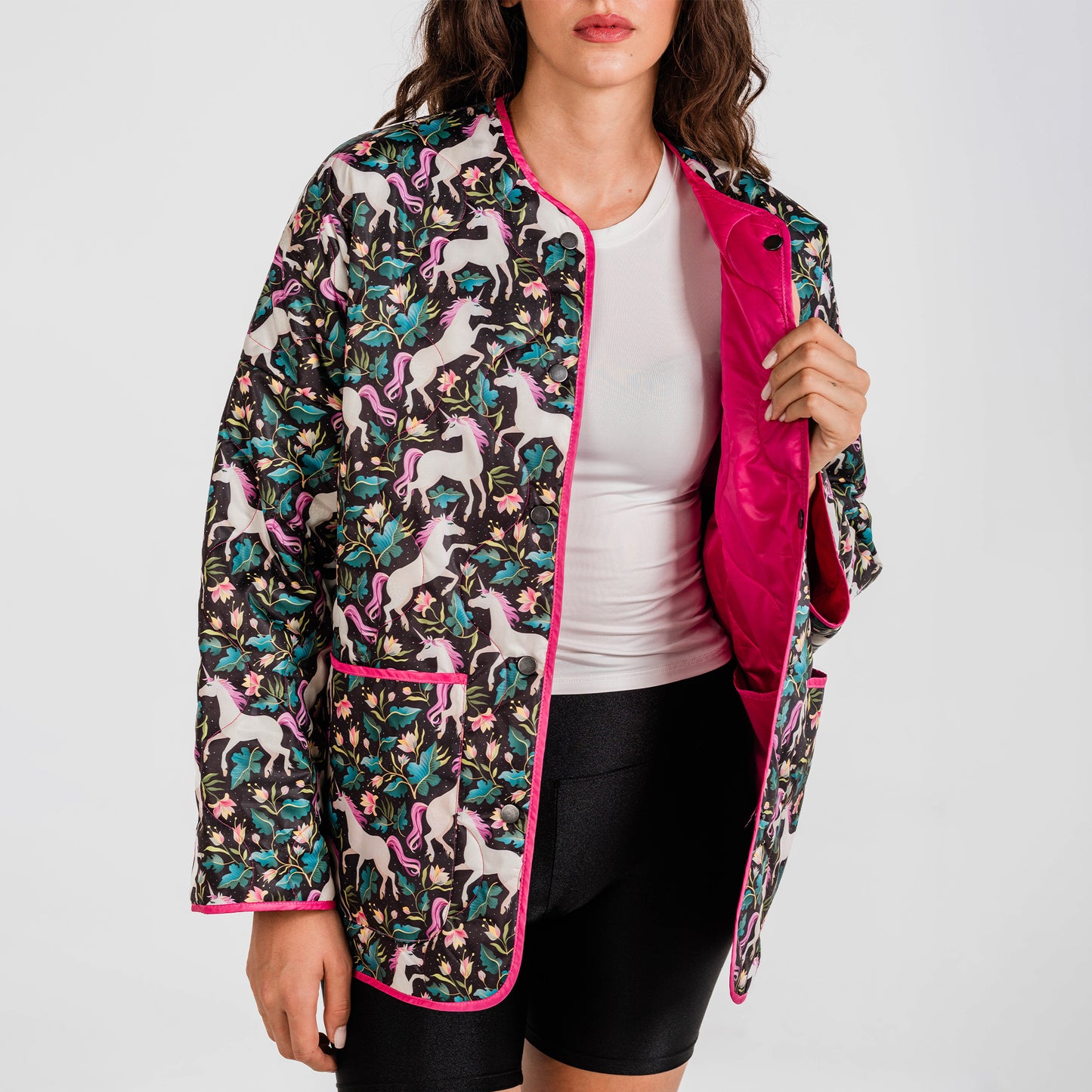 Yan açıdan Unicorns Dreaming oversize puffer ceket modeli