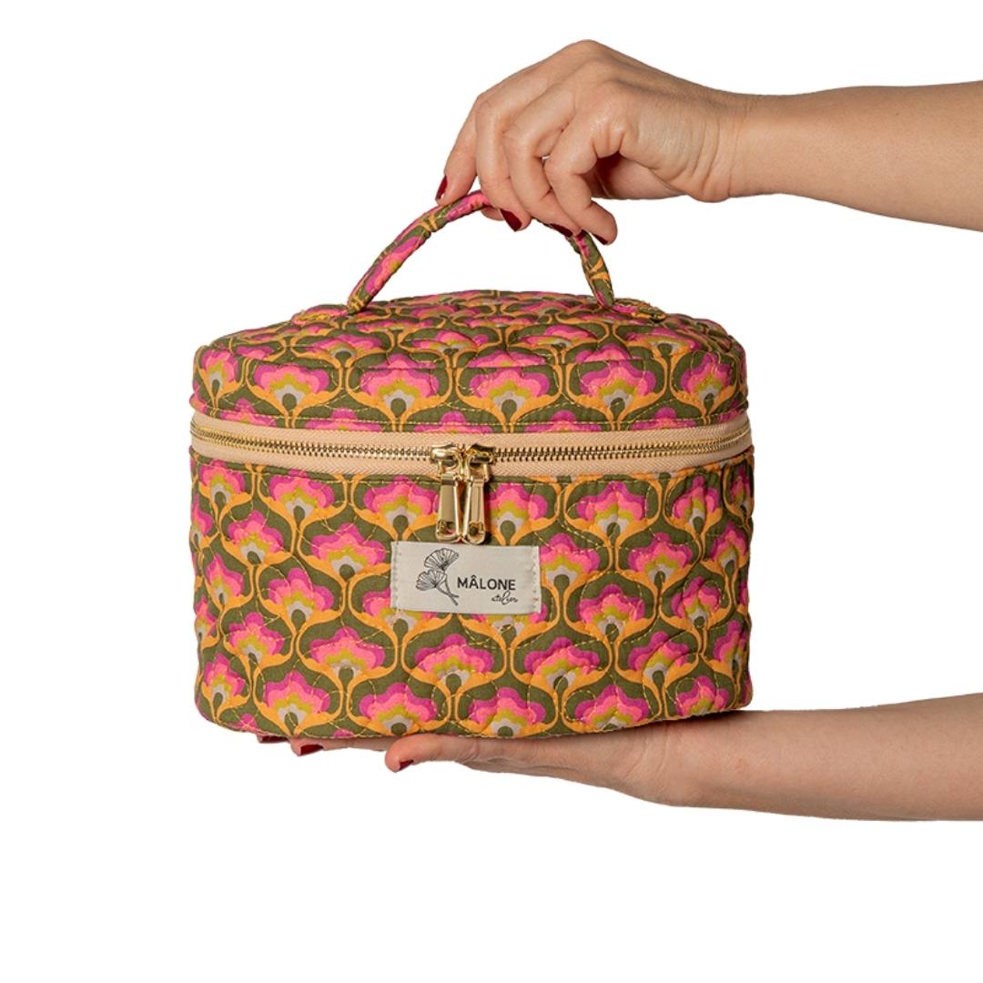 Blossom kozmetik çantası yan sap ve dikiş detayı, kolay taşınabilir makyaj çantası