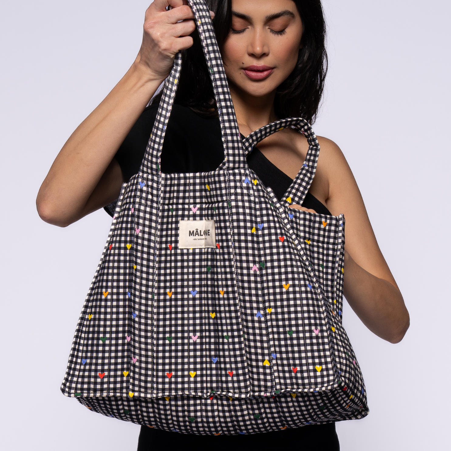 Cherry Pop Maxi Tote bakım çantası iç detay ve geniş hacim