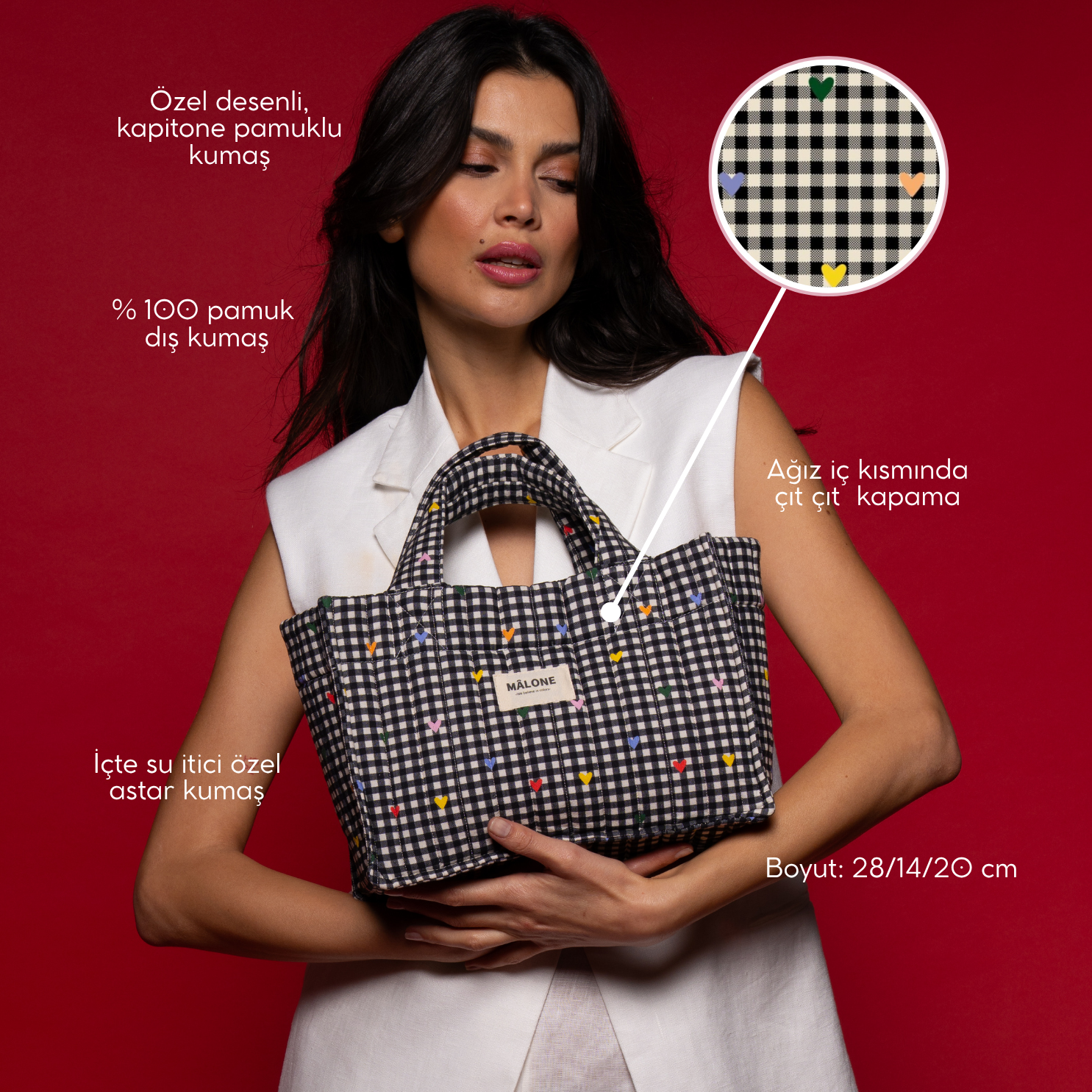 Şık çıtçıt kapama ve güçlü sap detayı ile Cherry Pop Petit Tote, günlük eşyalarınızı kolayca taşımanızı sağlayan fonksiyonel bir tasarıma sahiptir.