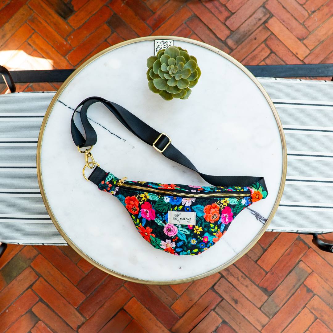 Dark Garden bel çantası ön görünüm, kapitone desenli günlük bel çantası