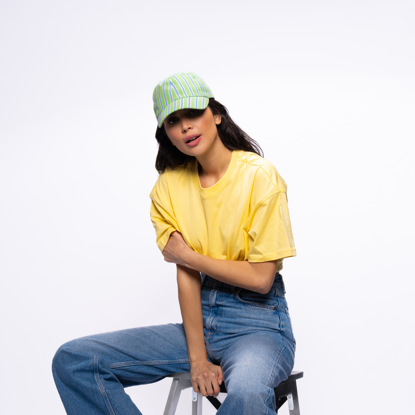 Fresh Stripes golf kep şapka ön açı, günlük şehir stiline uygun desenli tasarım